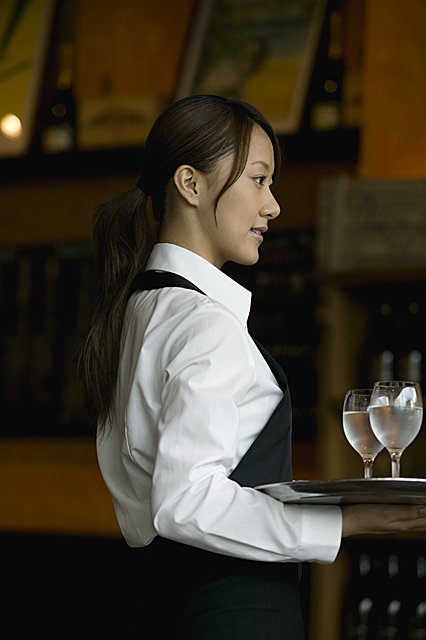 ホテルメトロポリタン丸の内の配ぜん(サービススタッフ) レストラン 料飲部門の求人情報イメージ1