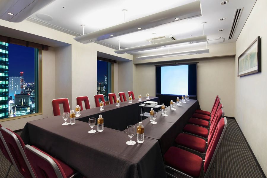 ザロイヤルパークホテルアイコニック東京汐留の配ぜん(サービススタッフ) レストラン 宴会部門の求人情報イメージ5